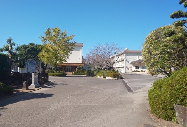 中学校　宮崎市立住吉中学校（中学校）まで636m