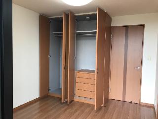 収納　クローゼット