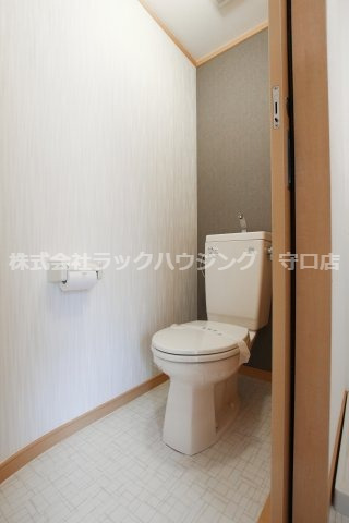 トイレ　反転タイプ