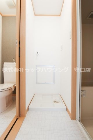 洗面設備　反転タイプ