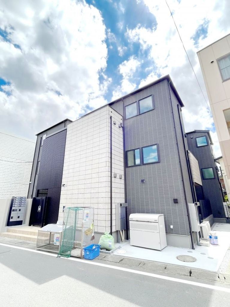 建物外観　★お部屋探しはタウンハウジング稲田堤店まで★