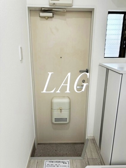 玄関　玄関です。