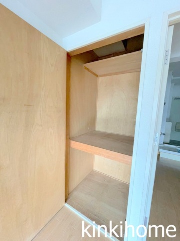 収納　写真は別のお部屋のものでございます