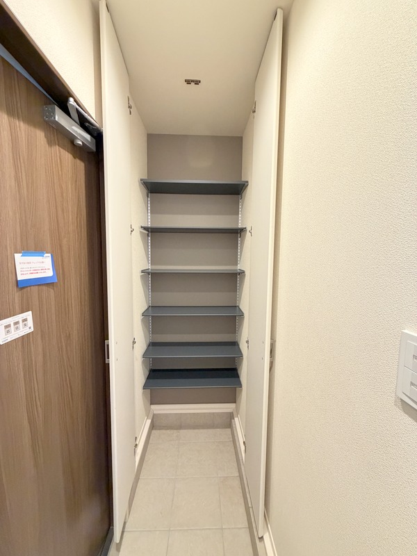 玄関　★シューズBOX★別部屋参考写真