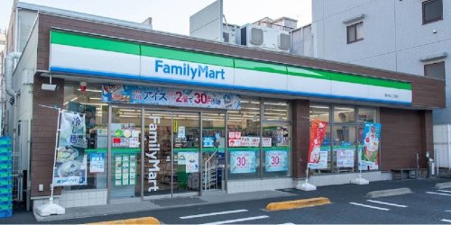 コンビニ　ファミリーマート 西小岩二丁目店（コンビニ）まで669m