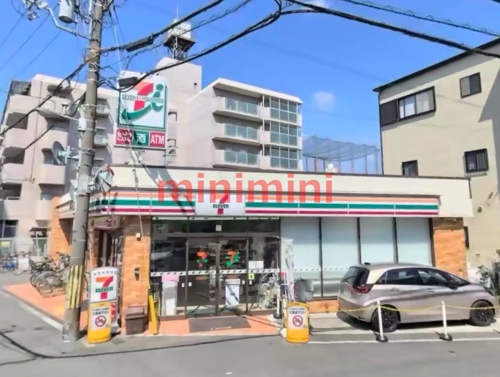 コンビニ　セブンイレブン大阪上新庄3丁目店（コンビニ）まで204m