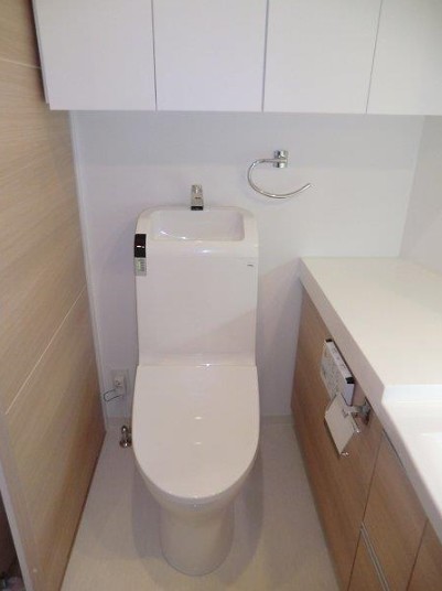 トイレ　※他部屋参考写真