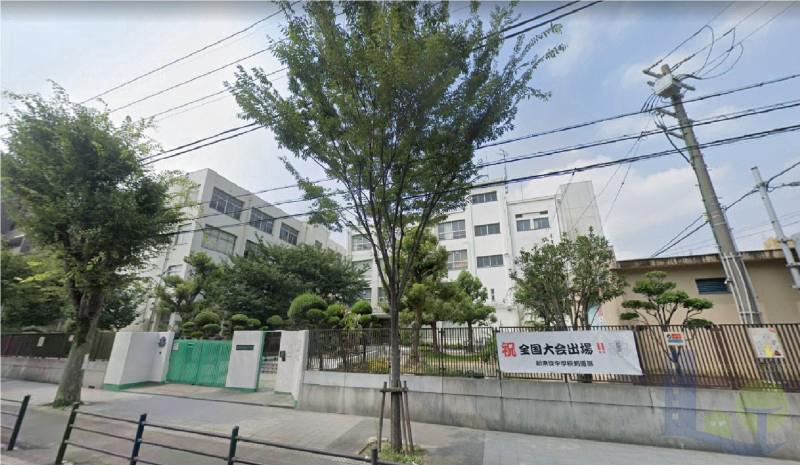 中学校　大阪市立新東淀中学校（中学校）まで855m