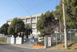 中学校　江井島中学校（中学校）まで1034m