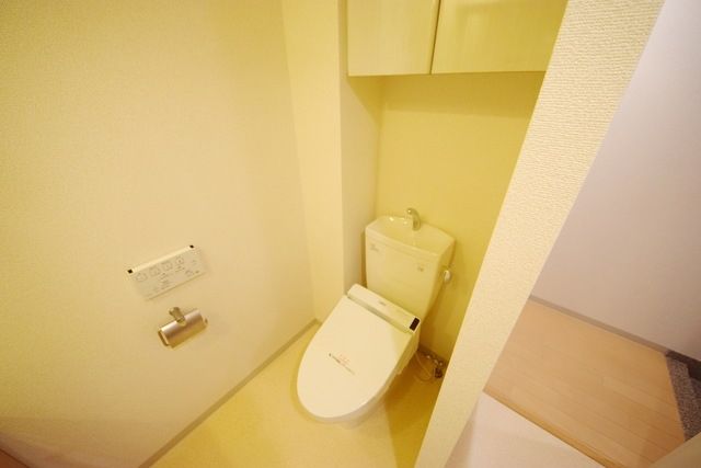 トイレ　写真は同タイプ住居です。
