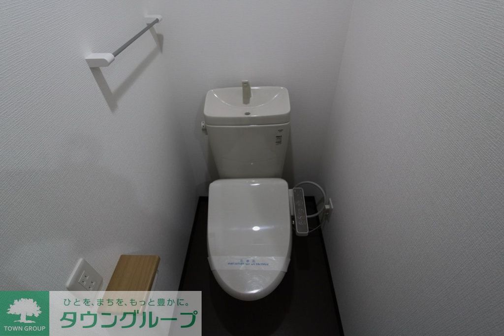 トイレ　同物件別部屋写真