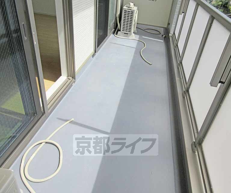 バルコニー　洗濯物たくさん干せます