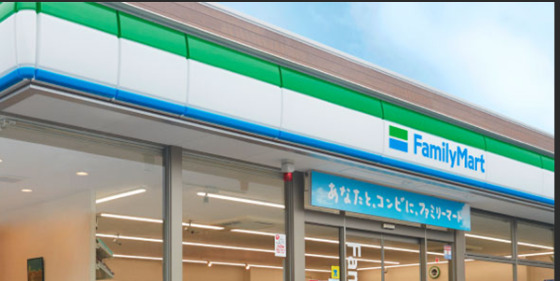 コンビニ　ファミリーマート 印旛日本医大駅/S店（コンビニ）まで435m
