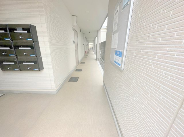 エントランス　綺麗なエントランスです。