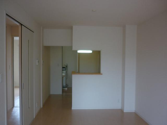 heights光容 Aの居間写真