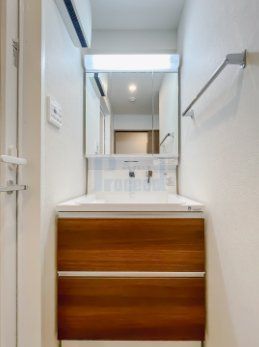 洗面設備　使いやすい独立洗面台☆