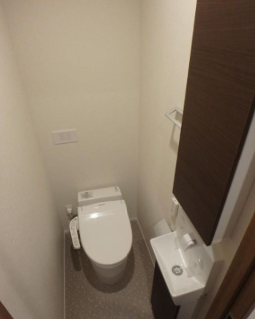 トイレ　別部屋参考写真