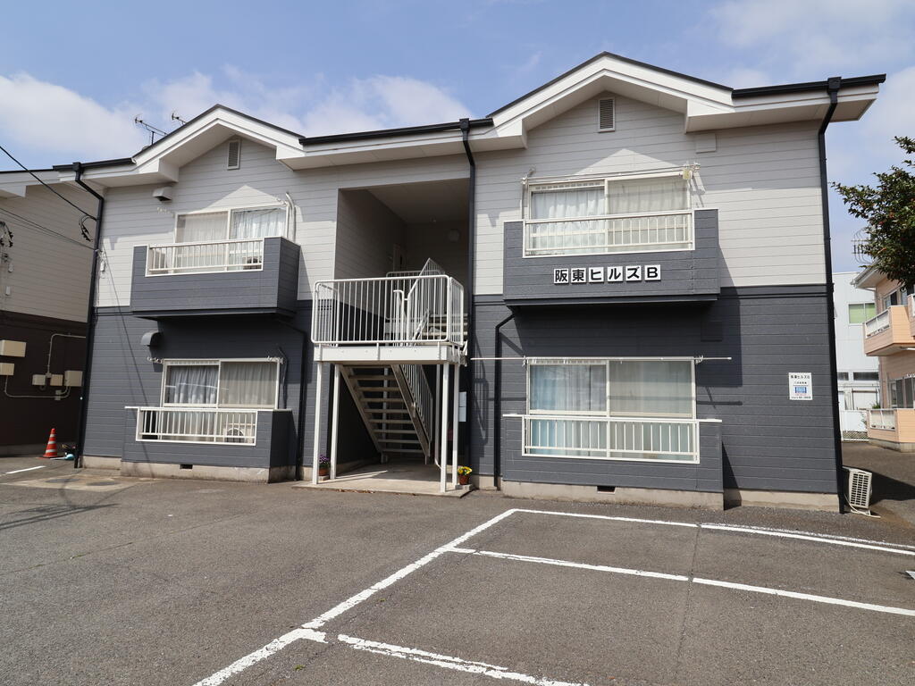 建物外観　静かな場所で生活しやすいです☆