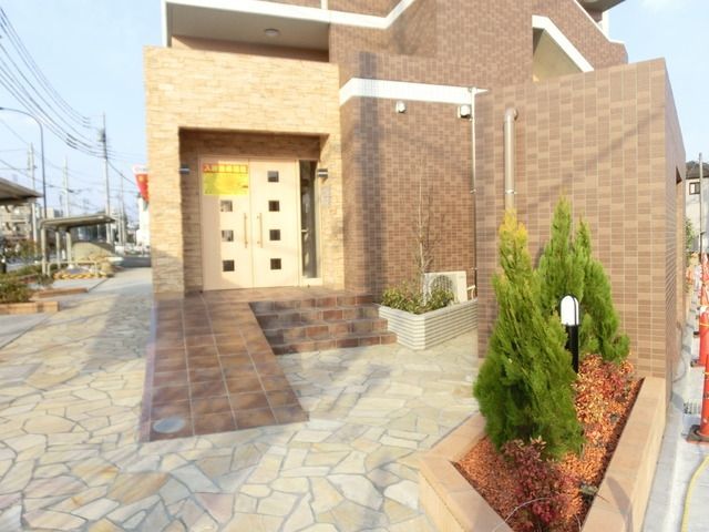 エントランス　★お洒落なエントランスです★