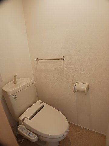 トイレ　清潔感のあるトイレです