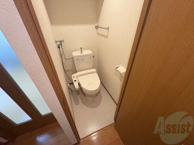 トイレ　嬉しいバストイレ別です！安心して使用できます。