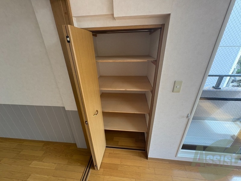 収納　収納もバッチリあるのでお部屋が片付きますよ！