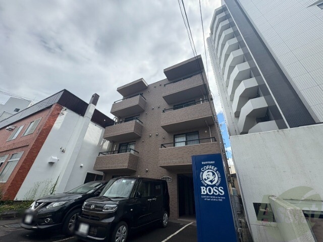 建物外観　札幌市中央区宮の森二条「オルセー宮の森」