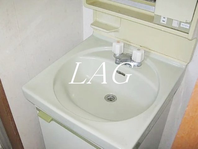 洗面設備　洗面台です。
