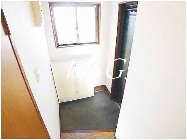 玄関　玄関です。