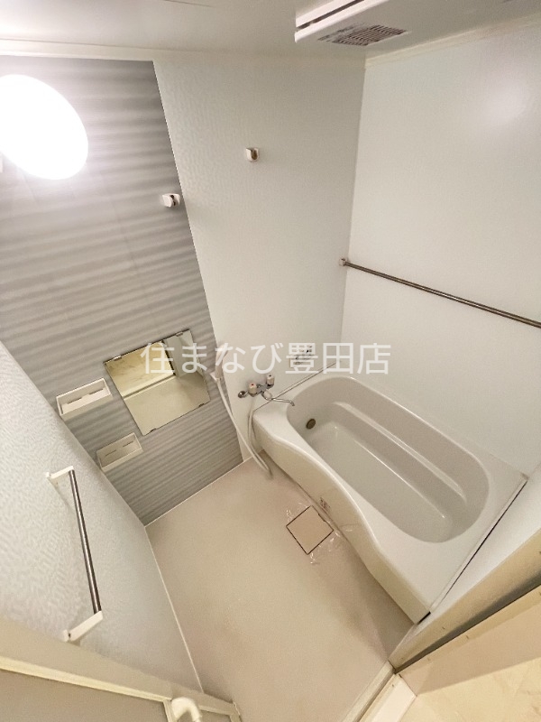 バス・シャワールーム　同型別部屋写真