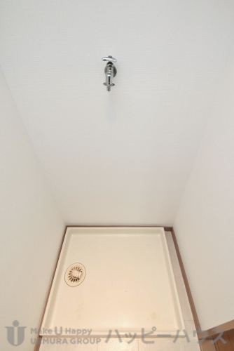 洗面設備　※参考写真（１０２号室の写真です。内装が異なる可能性がござい