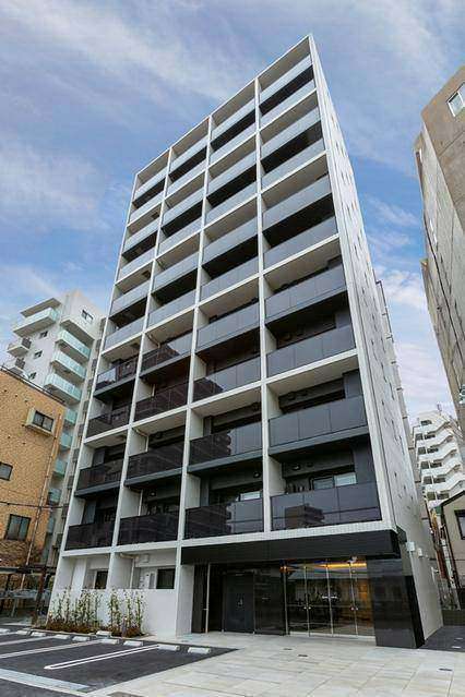 建物外観　オートロック完備