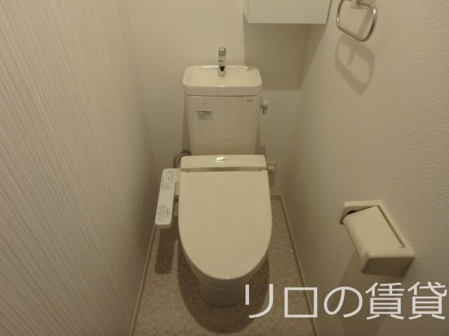 トイレ　同型タイプ写真（実際は現況を優先します）