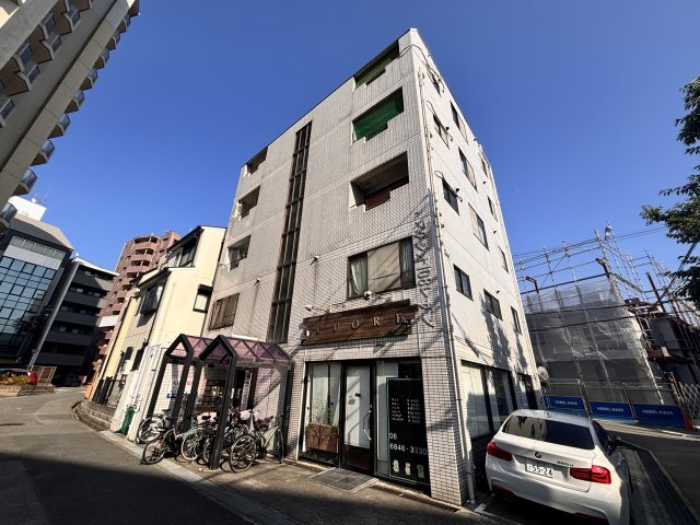 スタジオ108レザン中桜塚の外観写真