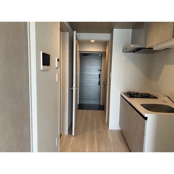 玄関　※写真は同タイプ住戸です。
