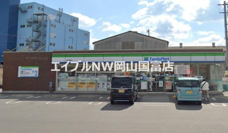 コンビニ　ファミリーマート岡山桑野店（コンビニ）まで475m