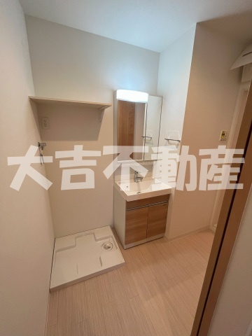 REGALEST LB 下伊福の内装写真