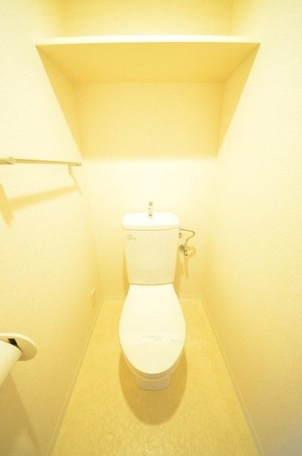 アソシエール中野壱番館のトイレ写真