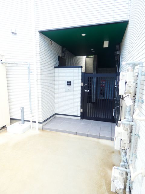 ＪＲ福知山線 塚口駅 徒歩10分 3階建 築8年の外観写真