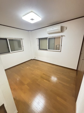 ＪＲ東海道本線 新大阪駅 徒歩14分 2階建 築26年の内装写真