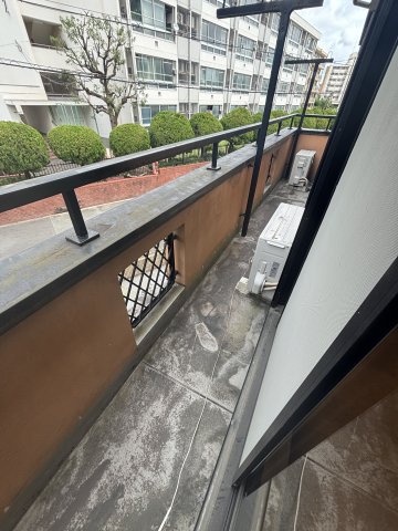 ＪＲ東海道本線 新大阪駅 徒歩14分 2階建 築26年の内装写真