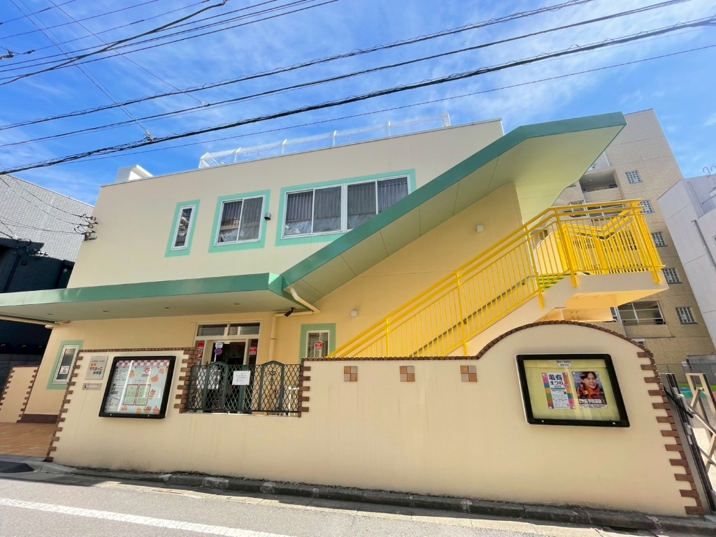 幼稚園・保育園　亀有りりおっこ保育園（幼稚園・保育園）まで60m