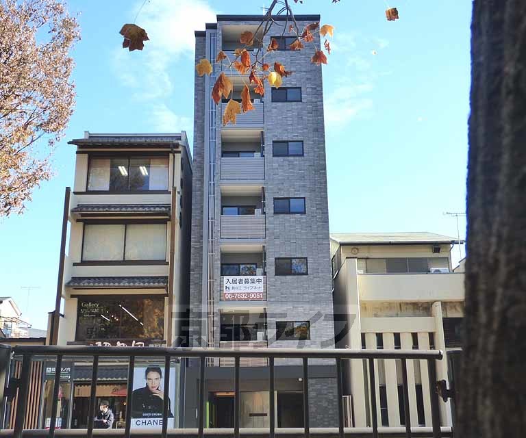 LiveCasa堀川今出川の外観写真