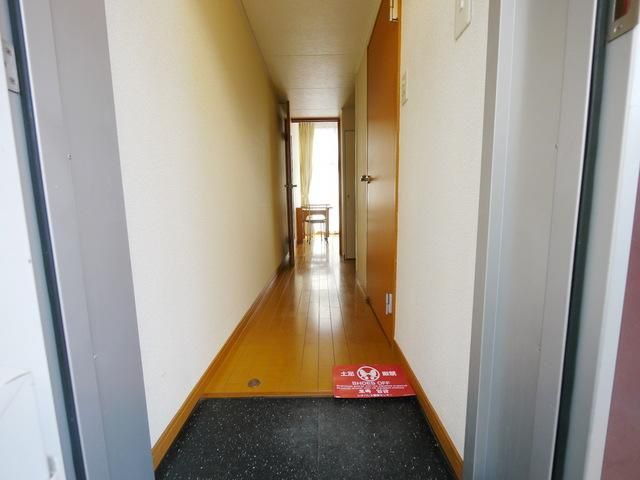 レオパレス光の杜の玄関写真