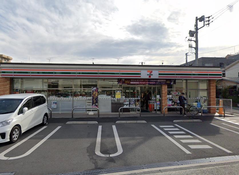 コンビニ　セブンイレブン横浜綱島東1丁目店（コンビニ）まで340m