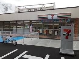 コンビニ　セブンイレブンひょうたんやま北店（コンビニ）まで18m
