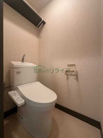 ＪＲ中央線 荻窪駅 徒歩11分 3階建 築37年のトイレ写真
