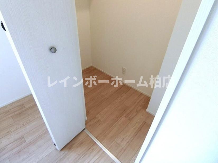 収納　ウォークインクローゼットです