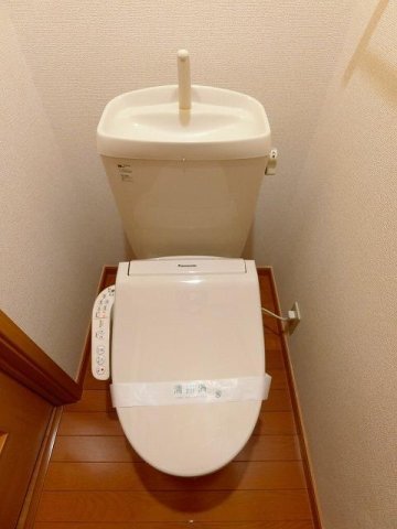 トイレ　シンプルで使いやすいトイレです