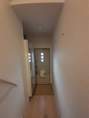 玄関　収納もある玄関です